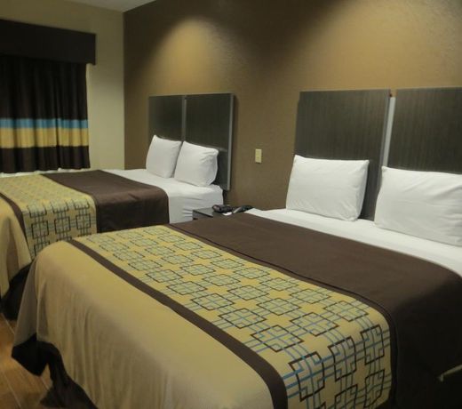 Scottish Inn & Suites Baytown