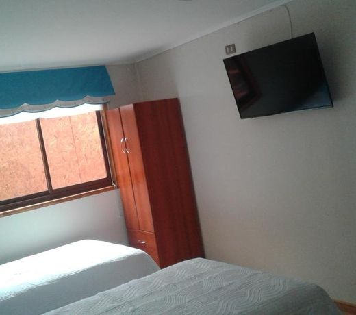 HOSTAL IROS