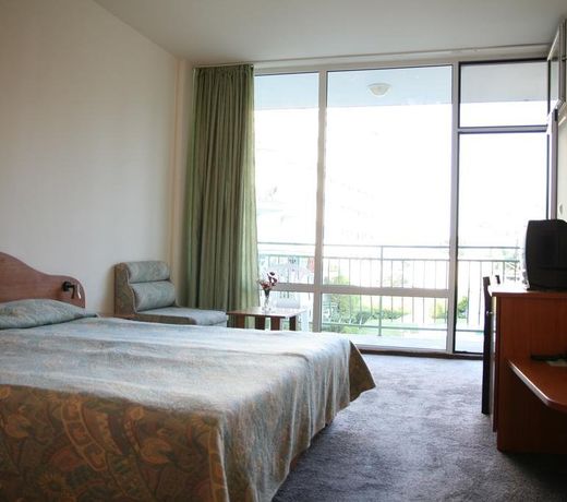 Flamingo Beach Hotel