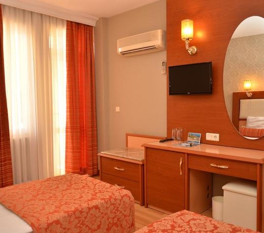 Kleopatra Dreams Beach Hotel