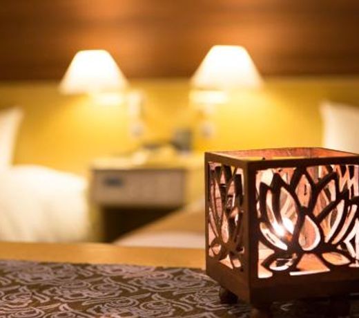 Minamisenri Crystal Hotel