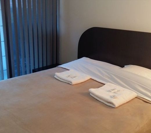 Toronto Furnished Living Pembroke