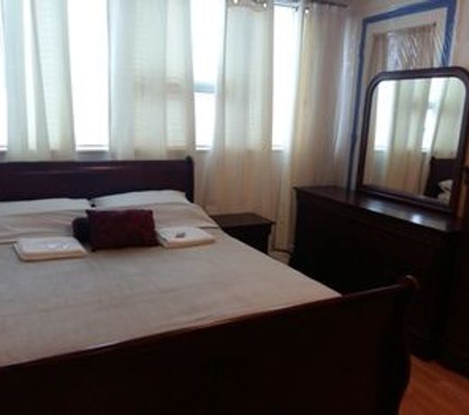 Toronto Furnished Living Pembroke