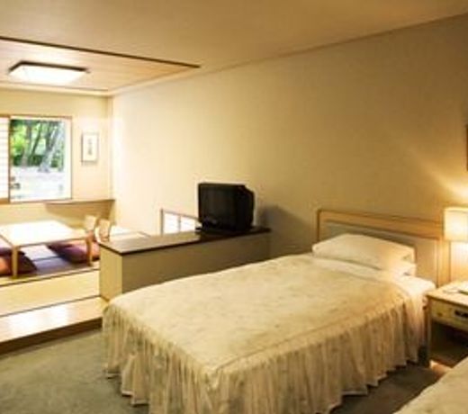 Luxze Hitotsuba/Cottage Himuka