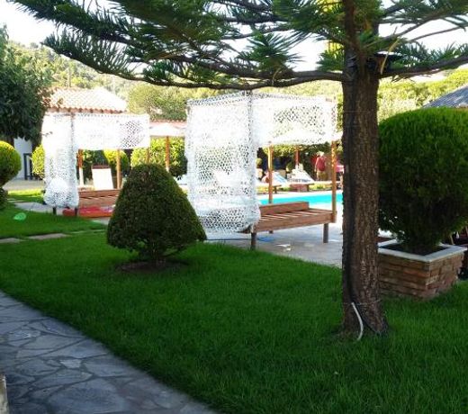 Yalis Studios