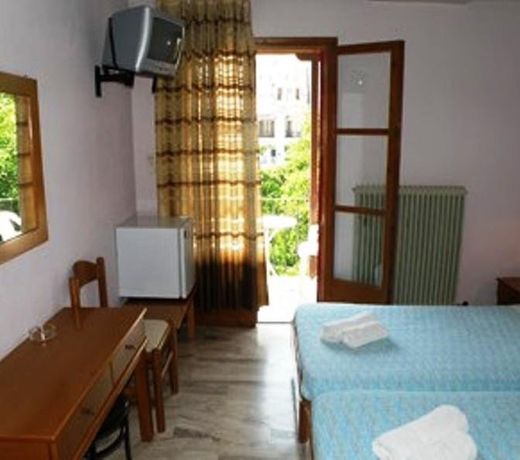 Hotel Kavouris