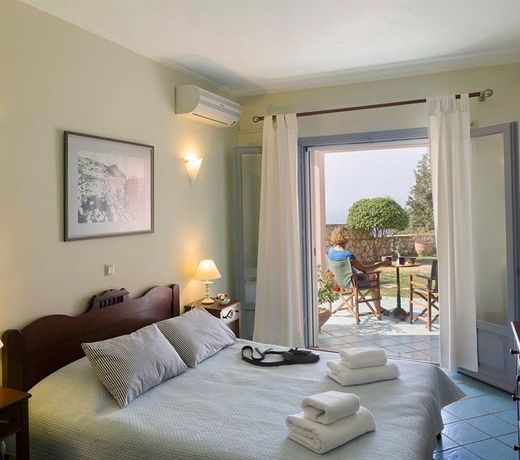 Mira Resort