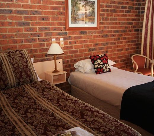 Bega Downs Motor Inn