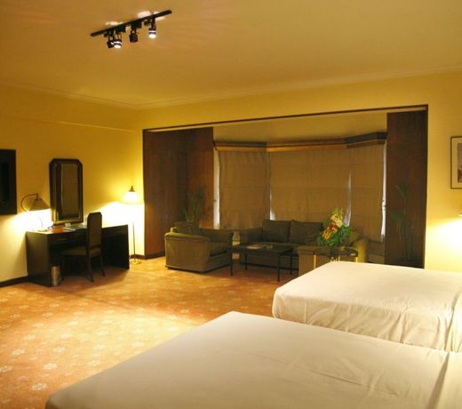 Sunfort Hotel
