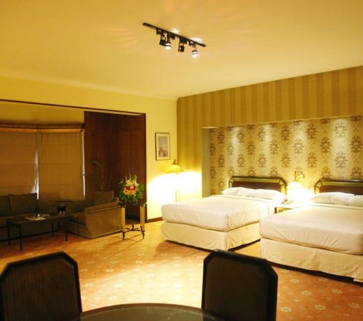 Sunfort Hotel
