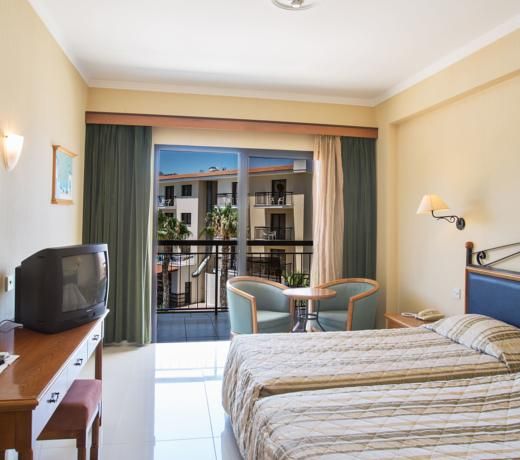 Tsokkos Sun Garden Apartments