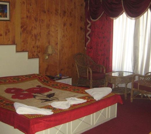 GOLDAN PARKS INN