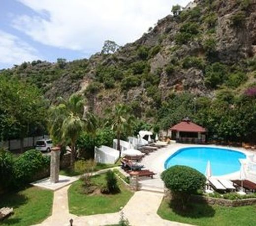 Ata Lagoon Beach Hotel
