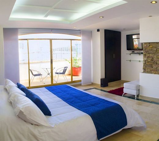 Hotel D' Leon
