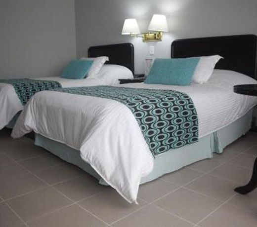 Hotel Internacional La Triada by DOT Urban