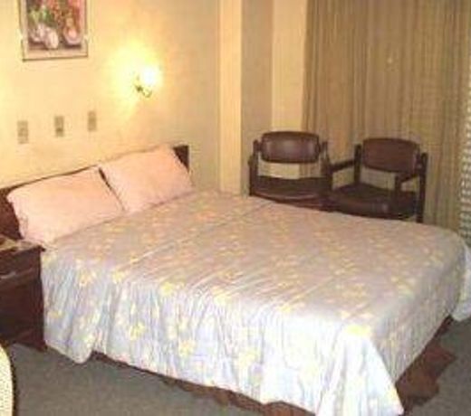 Manduvira Hotel Plaza