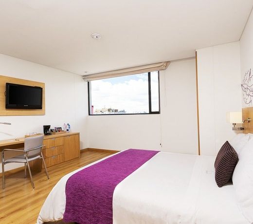 Hotel bh Parque 93