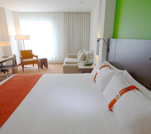 Holiday Inn Bogota Airport, an IHG Hotel