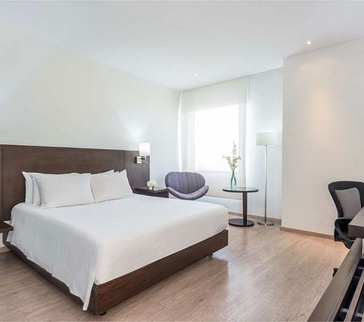 NH Collection Royal Smartsuites