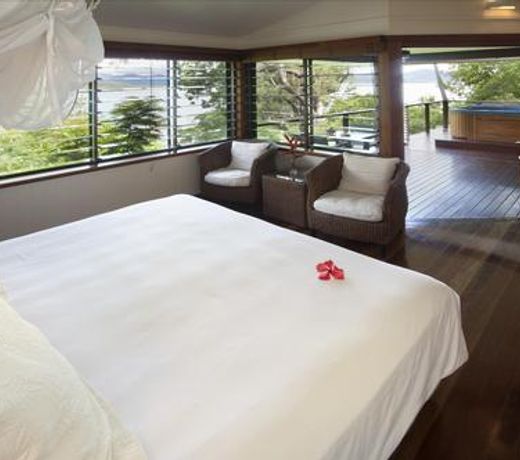 BLOOMFIELD LODGE