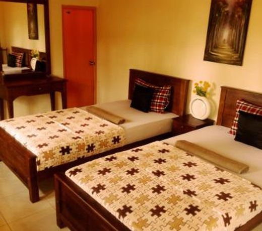 Hotel Tinaya