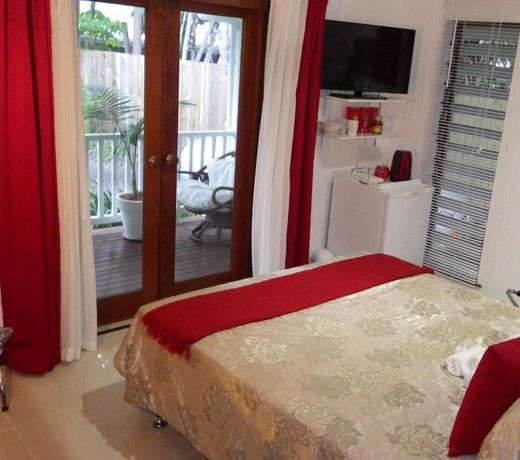 South Pacific Bed & Breakfast