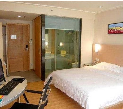 City Comfort Inn Beihai RT-Mart High Speed Railway Station