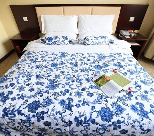 Yantai Hong Teng Hotel