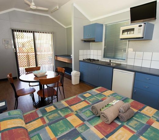 Ivanhoe Resort