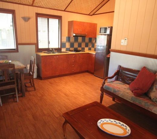 Ivanhoe Resort