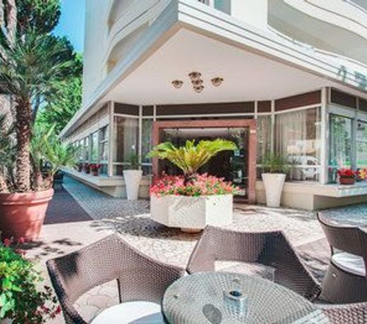 Hotel Caravelle