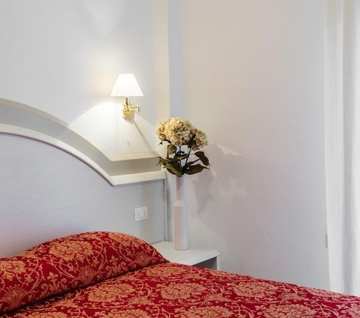 Hotel Caravelle