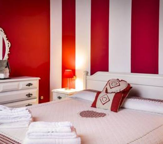 Palazzo Cavagna Sangiuliani Guest House