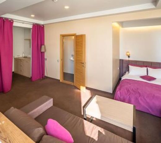 Mini-hotel People