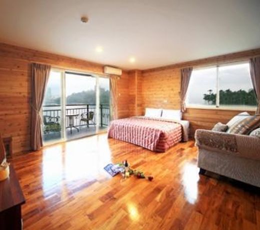 Crystal Jade Chalet