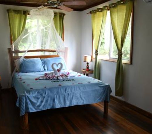 Vanilla Hills Lodge