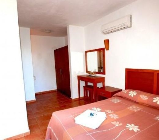 Hotel Arrecifes Costamaya