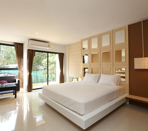 Naka Residence