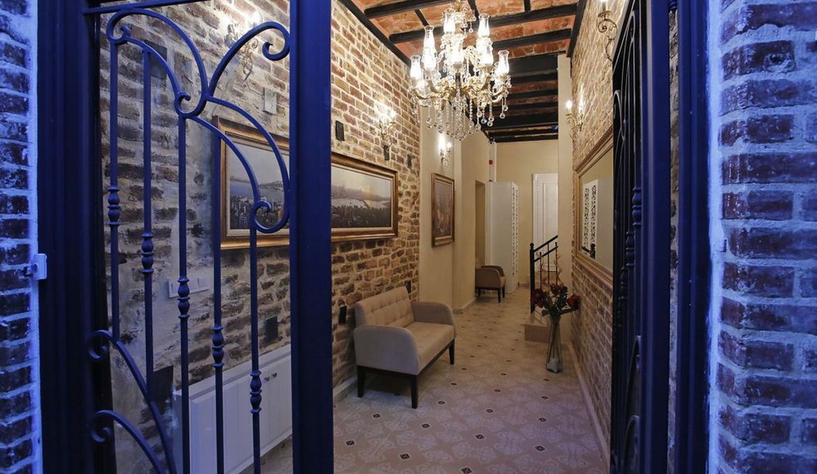 Art Nouveau Galata