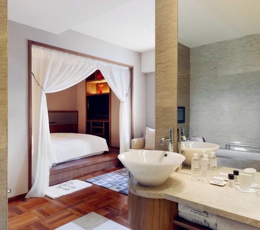 Les Suites Orient, Bund Shanghai