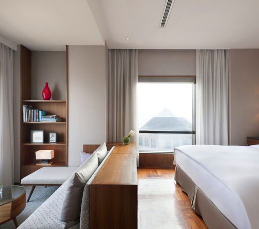 Les Suites Orient, Bund Shanghai