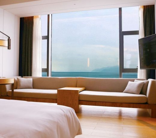 Hotel Indigo Dali Erhai, an IHG Hotel