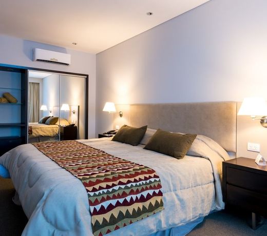 Howard Johnson Plaza Villa Carlos Paz