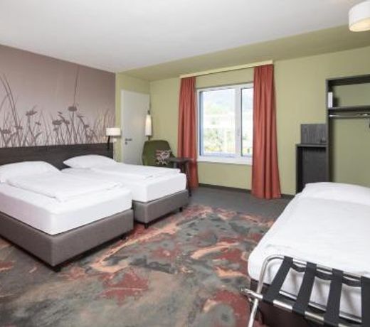 Hwest Hotel