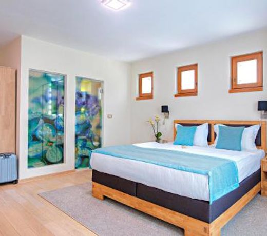 Hotel Aziza