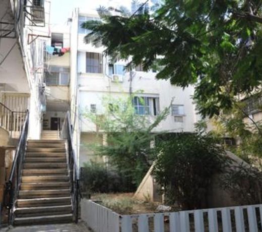 Isramax Jerusalem Apartment in Bat-Yam