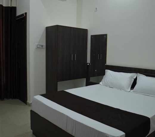 Virasat Hotel
