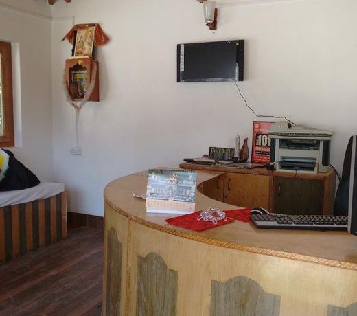 Hotel Rajmahal