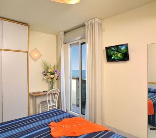 Hotel Astra