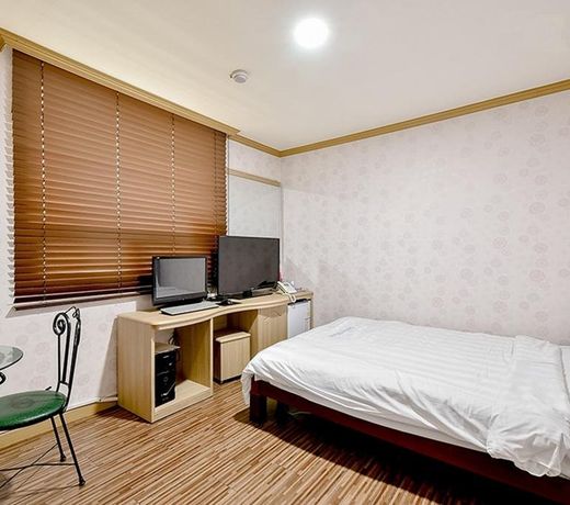 Queen Motel Andong